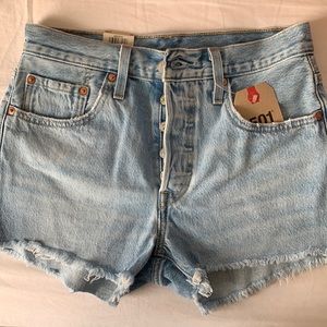 NWT Levi Shorts